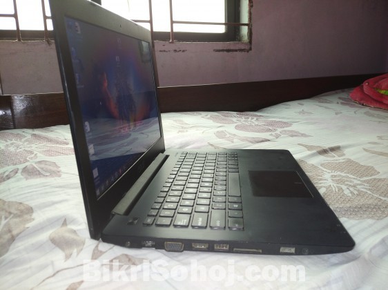 ASUS X453M মডেলের একটি ল্যাপটপ বিক্রি হবে।